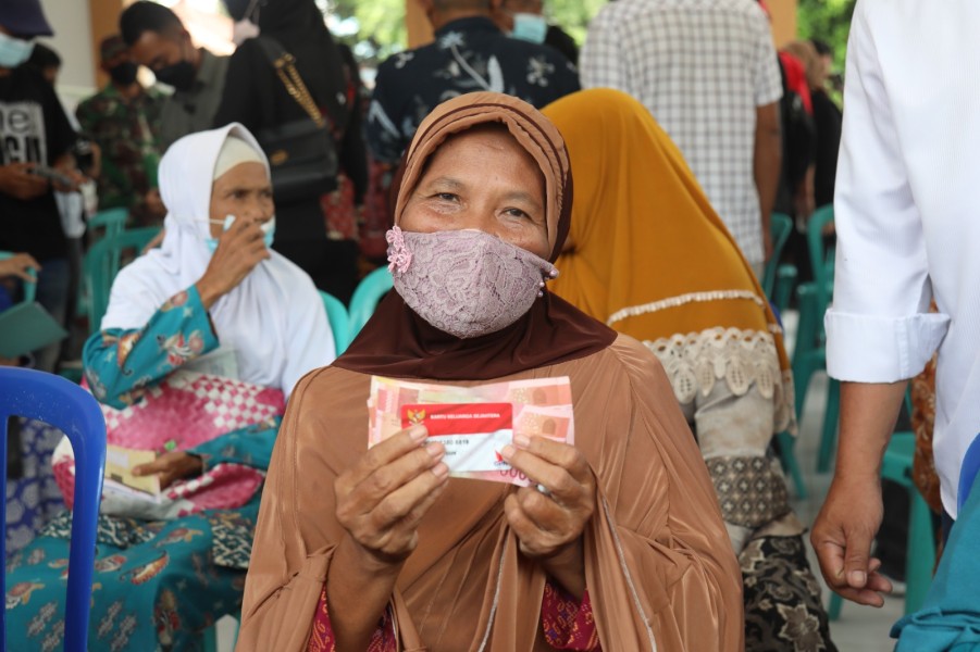 Pemilik Kartu KKS Bank BSI Mulai Cairkan Bansos Tahap Satu Dua Ribu Dua Puluh Enam