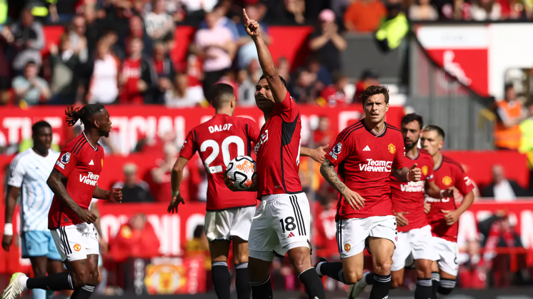 Liga Inggris Dihangatkan Manuver Manchester United