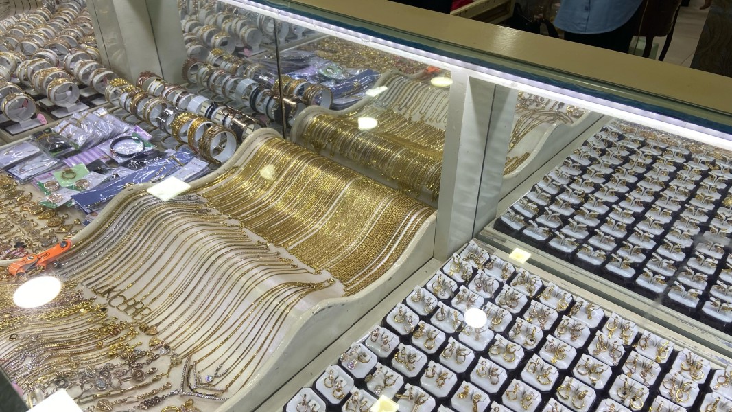 Cek Harga Emas Perhiasan Terbaru 9 Februari 2026 Hari Ini