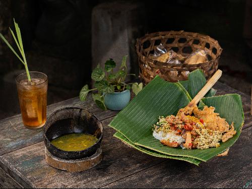 Kuliner Khas Bali: Nasi Tekor yang Wajib Dicoba