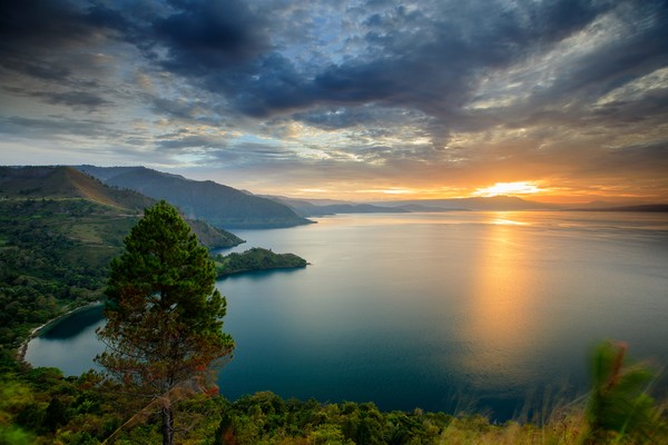 Misteri Letusan Raksasa di Balik Danau Toba