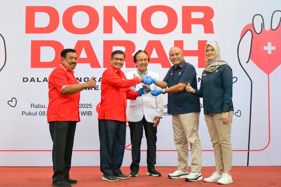PT Semen Padang Kumpulkan 346 Kantong Darah dalam Aksi Donor di Bulan K3 Nasional
