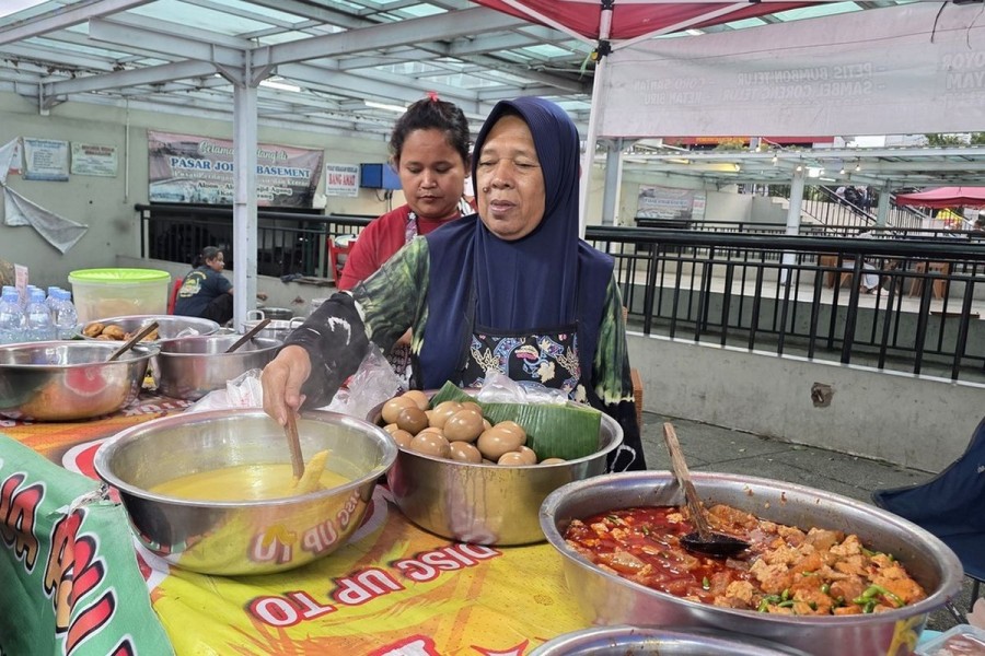 Menelusuri Jejak Petis Bumbon Kuliner Khas Semarang Yang Hadir Secara Musiman