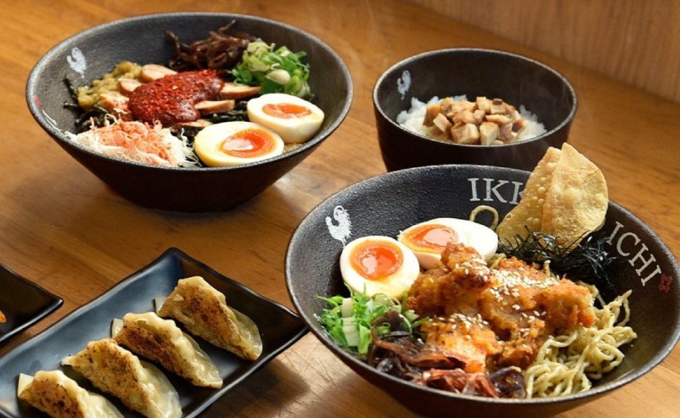 Rekomendasi 21 Tempat Makan Halal Terbaik di PIK yang Wajib Dicoba