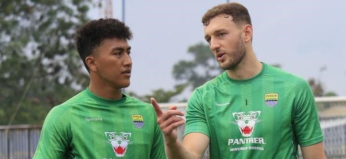 Dari Bali ke Liga Indonesia: Adam Przybek Temukan Alasan Gabung Persib