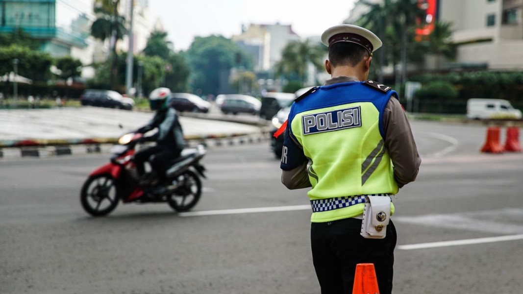 Viral: Wanita di Jombang Tabrakkan Diri ke Mobil di Jalur Jombang Sampai Babat
