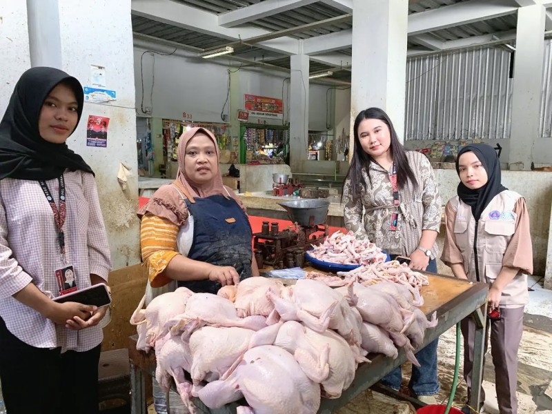 Harga Sembako di Pasar Seketeng Sumbawa Masih Stabil, Beberapa Komoditas Naik Signifikan