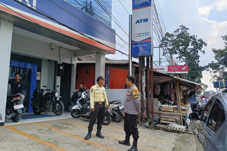 Polsek Kotabaru Tingkatkan Patroli Keamanan di Sektor Perbankan Saat Akhir Pekan