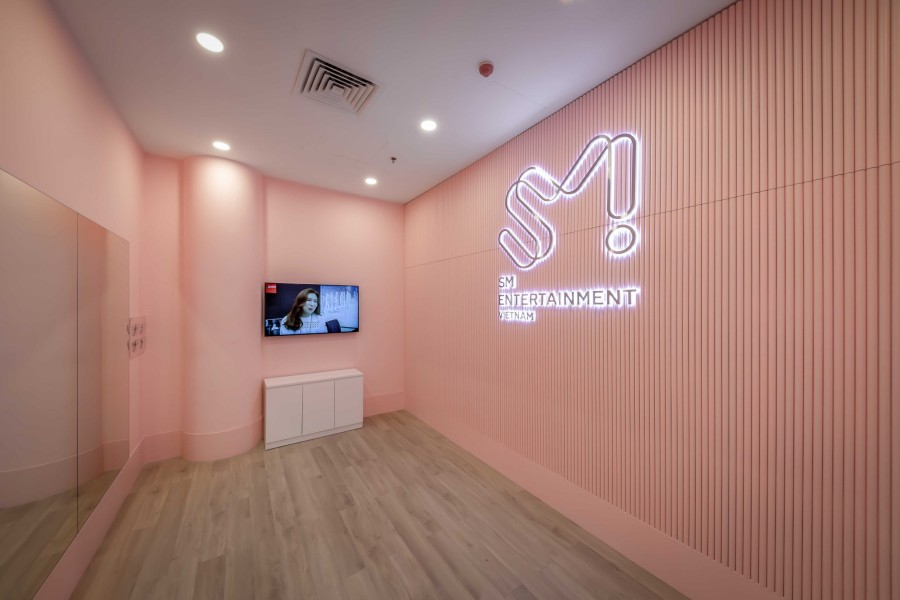 SM Entertainment Umumkan Persiapan Boy Group Baru yang Inovatif dan Menarik