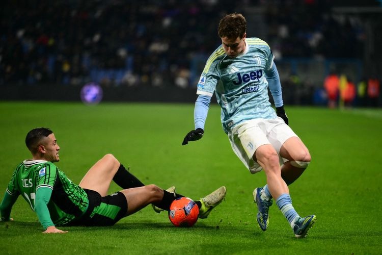 Fabio Grosso Puji Jay Idzes Usai Sassuolo Stabil di Serie A