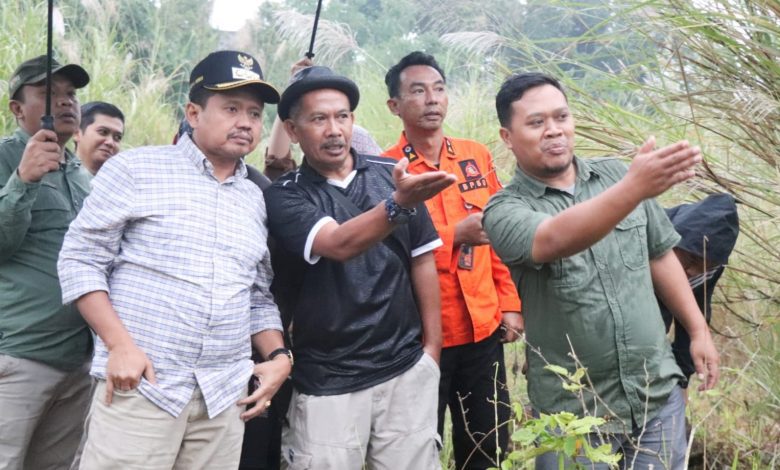 Bupati Sumedang Prioritaskan Solusi Cepat untuk Atasi Dampak Proyek Tol Cisumdawu di Desa Cihamerang