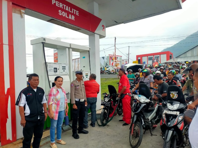 Kelangkaan BBM di Sitaro: Warga Pulau Siau Mengeluhkan Dampak Jelang Perayaan Natal dan Tahun Baru