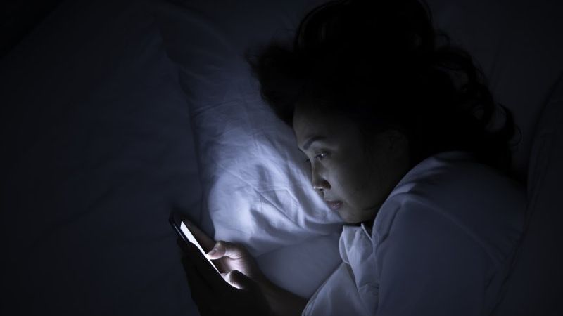Dokter Jelaskan Risiko Blue Light dari Layar Gadget