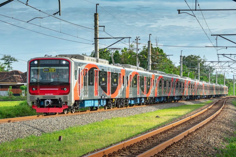 KAI Commuter Luncurkan 11 Rangkaian KRL Baru untuk Modernisasi Transportasi Perkotaan