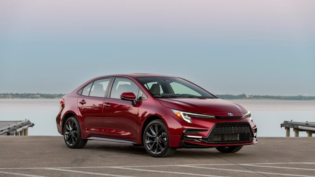 Toyota Corolla Generasi Baru Siap Tampil Gagah di Japan Mobility Show 2025