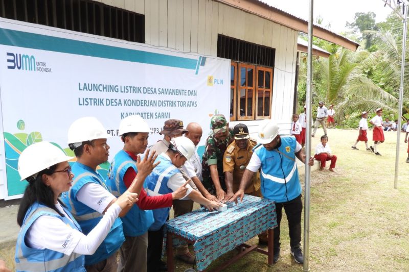 Pemerintah Tuntaskan Listrik untuk 300 Rumah Warga Sarmi Papua