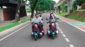 Menjelajahi Taman Mini Indonesia Indah Kini Lebih Mudah dengan Kendaraan Listrik: Solusi Ramah Lingkungan dari LEAF by Jambar