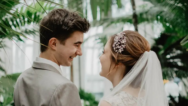 Tiga Zodiak Berpeluang Temukan Cinta Saat Thanksgiving