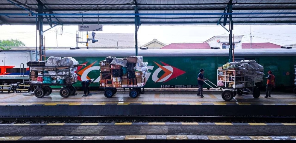 KAI Daop 7 Madiun Optimalkan Angkutan Barang Hingga 44.870 Ton
