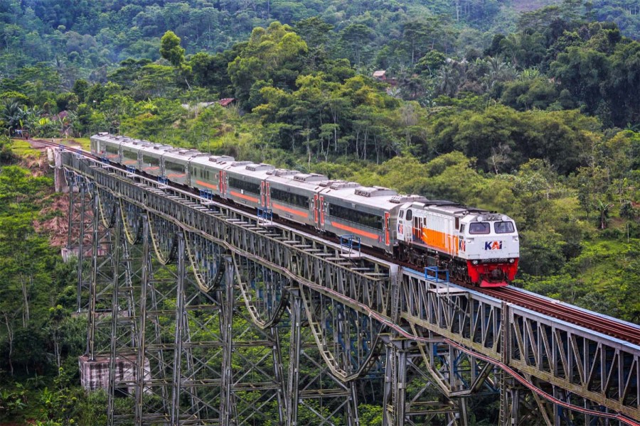 Jakarta–Bandung Cuma Rp16.000 dengan Kereta KAI Group