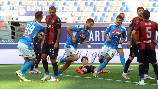Napoli Ditahan Imbang Bologna 1-1, Gagal Dekati Inter Milan di Puncak Klasemen Serie A