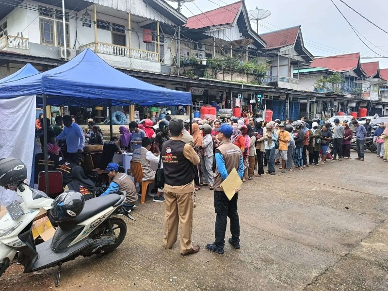 Operasi Pasar di Kapuas Hulu: Upaya Stabilisasi Harga Jelang Idul Fitri 2025