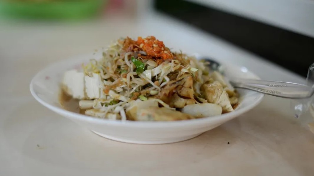 Rekomendasi Warung Kupat Tahu Magelang Paling Populer dengan Cita Rasa Khas