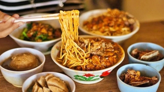 Mie Ayam Jogja 2025: Destinasi Kuliner Wajib untuk Penggemar Makanan