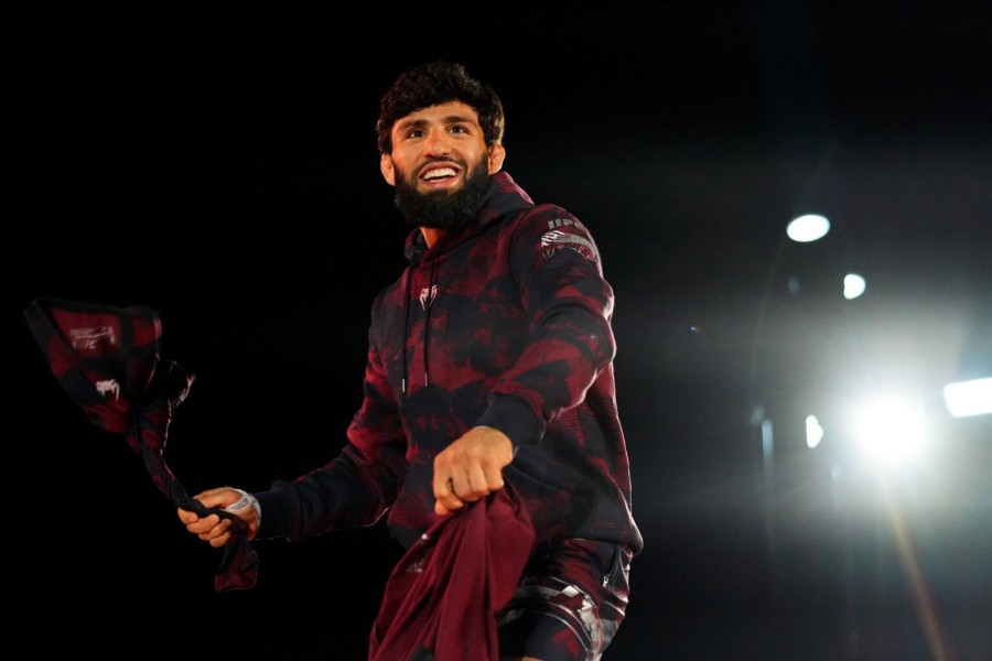 Legenda UFC Hall Of Fame Bergabung Dengan Arman Tsarukyan Dalam Pertandingan Mendatang