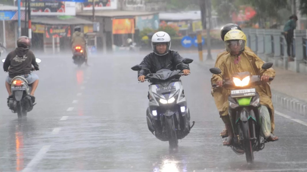 BMKG Peringatkan Hujan Lebat dan Potensi Bencana 27 Februari–5 Maret 2026, Warga Diminta Waspada