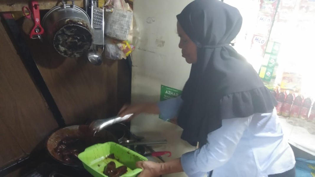 Cita Rasa Manis Gurih Kue Taripang: Sensasi Kuliner di Pusat Kuliner Kandre Rong Karebosi