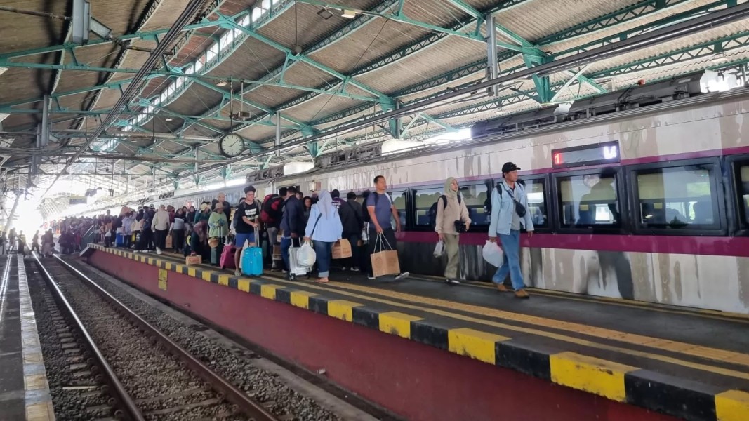 Lonjakan Mobilitas Masyarakat Warnai Angkutan Natal dan Tahun Baru 2025/2026 di Indonesia