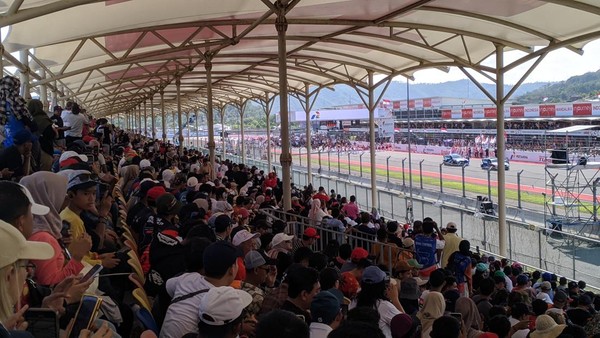 Rekor Baru MotoGP Mandalika 2025, Penonton Tembus 140 Ribu