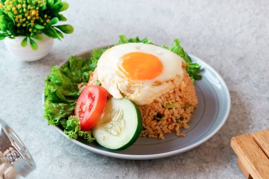 Kesalahan Umum Saat Membuat Nasi Goreng yang Sering Merusak Rasa