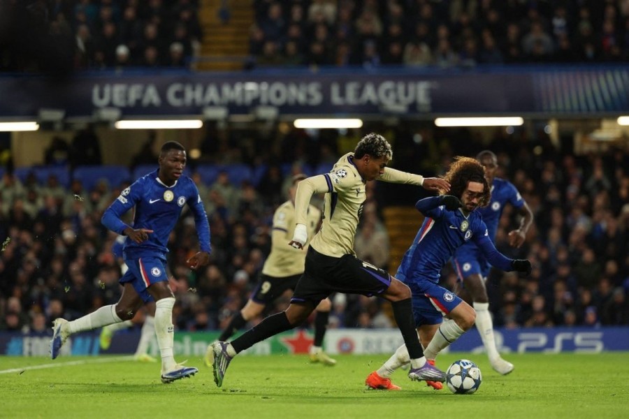 Barcelona Terkendala Finansial Sulit Datangkan Bek Chelsea Musim Dingin