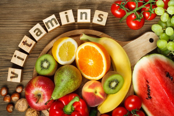 Waktu Terbaik Konsumsi Vitamin C dan D untuk Efek Maksimal