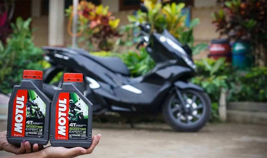 5 Perbedaan Oli 10W-30 vs 10W-40 yang Penting Diketahui