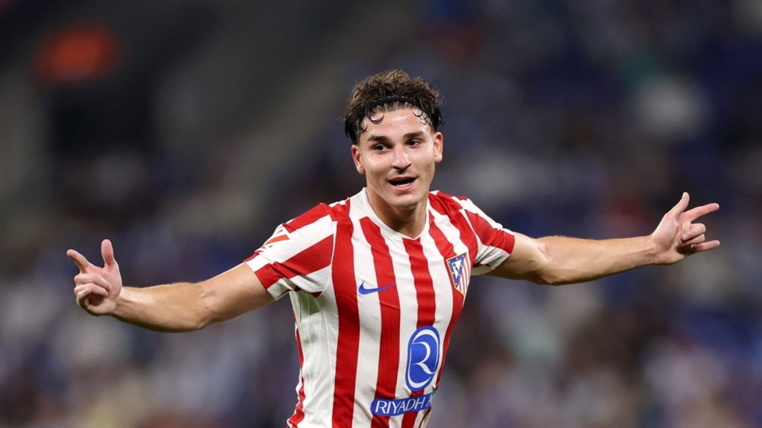 Ronald Araujo Puji Julian Alvarez, Rumor Transfer Barcelona Menguat