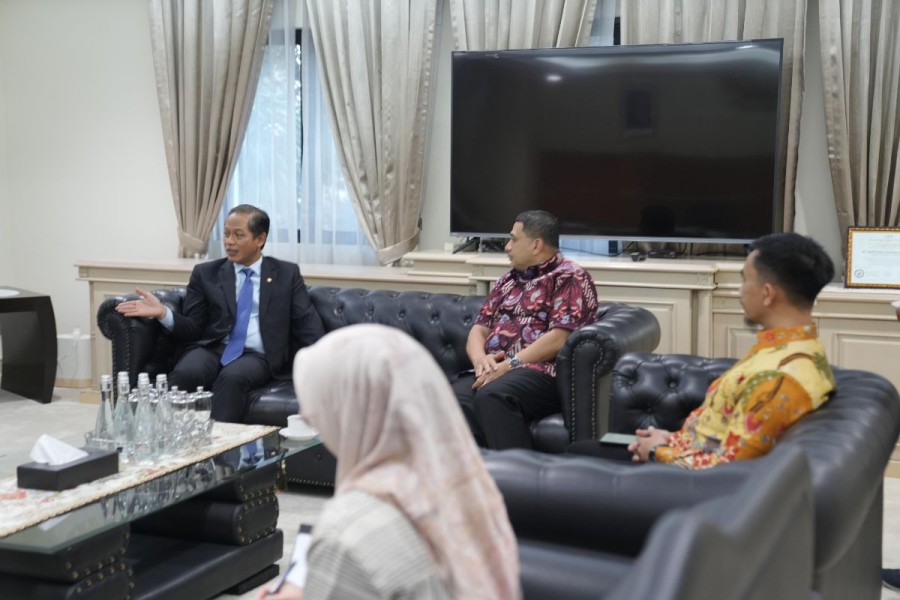 Makassar Kaji Konversi Sampah Menjadi Energi Listrik