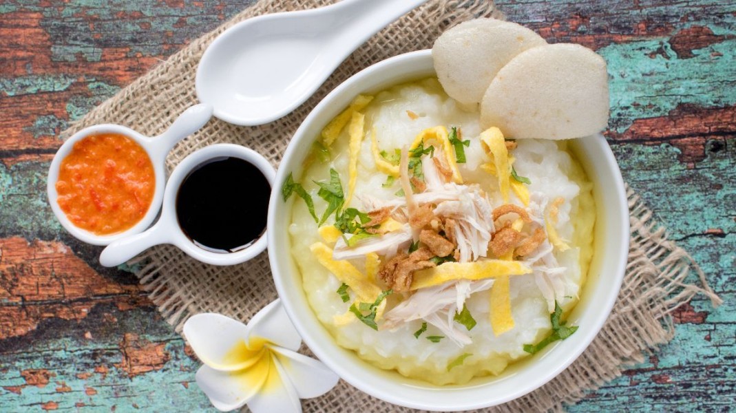 Kuliner Malam Jogja: Bubur Ayam Lezat yang Wajib Dicoba Saat Lapar di Tengah Malam