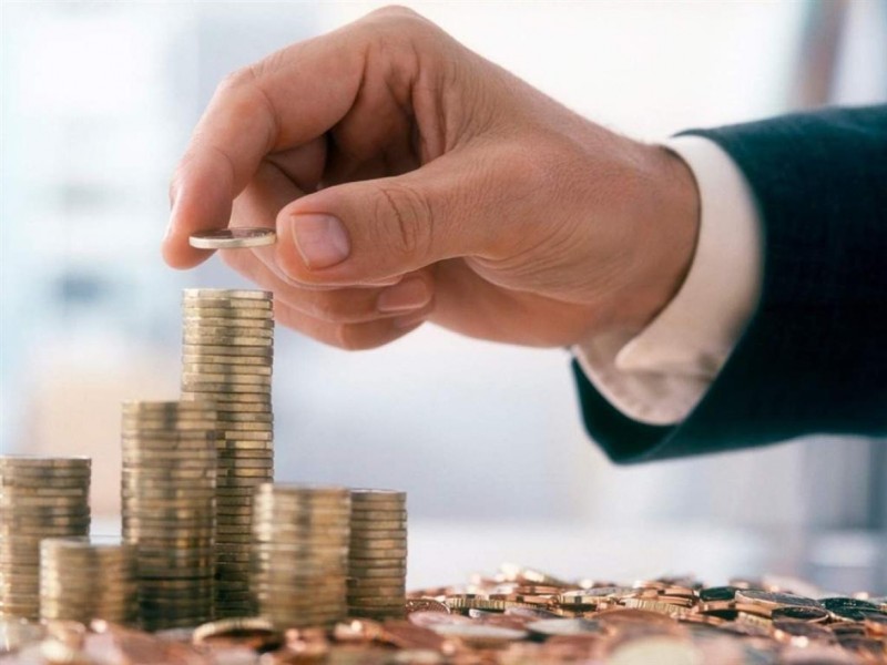Rajin Menabung Belum Cukup, Investasi Jadi Kunci Keuangan Masa Depan
