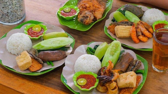 10 Rekomendasi Nasi Tempong Halal Terbaik di Bali