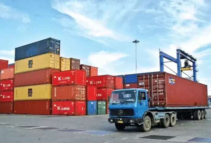 Pemerintah Batasi Angkutan Barang Selama Arus Mudik dan Arus Balik Lebaran 2025, Sektor Logistik Terimbas