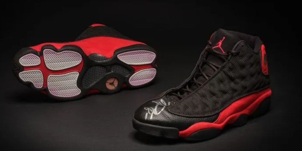 Sepatu Branded Pria Termahal di Dunia, No. 1 Warisan Michael Jordan!