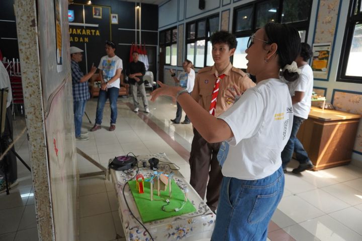 Transisi Energi Bersih Masuk Sekolah: Pendidikan Jadi Kunci Hadapi Krisis Iklim Global Transisi Energi Bersih Masuk Sekolah: Pendidikan Jadi Kunci Hadapi Krisis Iklim Global