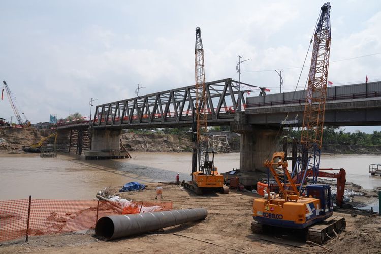 Mendagri Pastikan Jembatan Krueng Tingkeum Bireuen Rampung Juli 2026 dengan Progres Signifikan