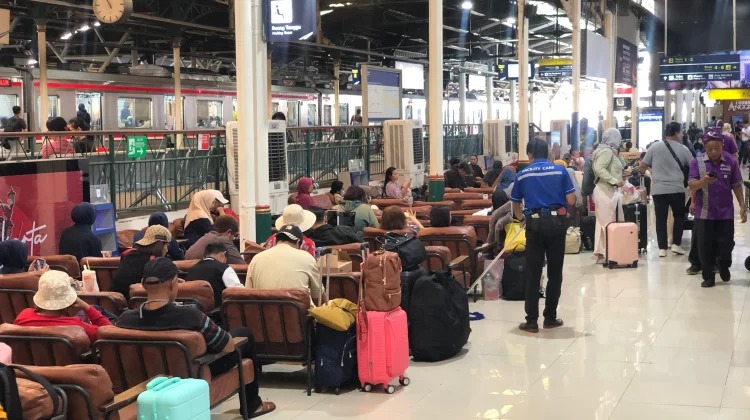 KAI Masih Sediakan 2,27 Juta Tiket Kereta Api Libur Lebaran 2026