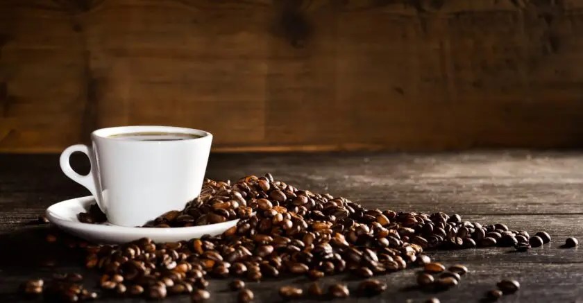 Cara Aman Menikmati Kopi untuk Penderita Tekanan Darah Tinggi