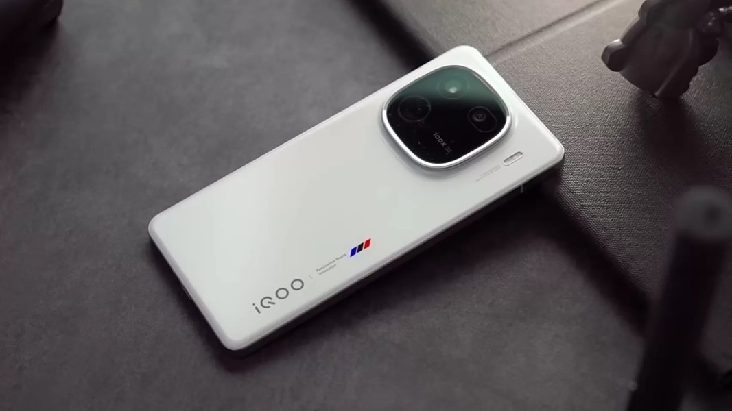 Update Stabil OriginOS 6 Hadir di iQoo 12 Dengan Spesifikasi Terbaru