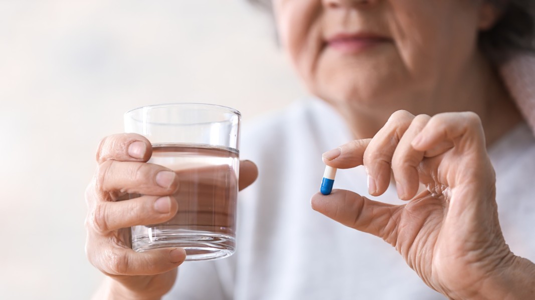 Vitamin Mineral Penting Jaga Kesehatan Tulang Dan Sendi Lansia